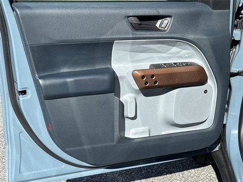 Used 2022 Ford Maverick Lariat w/ Lariat Luxury Package image 10