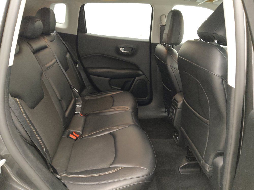 Used 2017 Jeep Compass Latitude w/ Popular Equipment Group FWD image 19