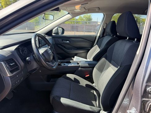 Certified 2025 Nissan Rogue SV FWD image 13