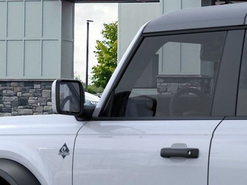 New 2026 Ford Bronco Outer Banks w/ Sasquatch Package image 23