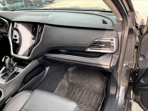 Used 2020 Subaru Outback Limited image 12