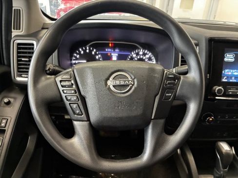 Used 2022 Nissan Frontier SV RWD image 17