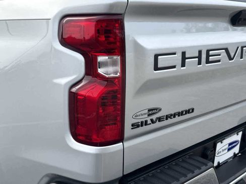 Used 2022 Chevrolet Silverado 1500 LT w/ All Star Edition Plus image 8