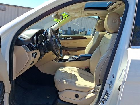 Used 2016 Mercedes-Benz GLE 350 4MATIC image 3