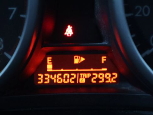 Used 2010 MAZDA MAZDA3 i Sport image 30