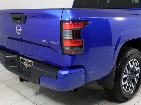 Used 2024 Nissan Frontier SL w/ Technology Package image 43