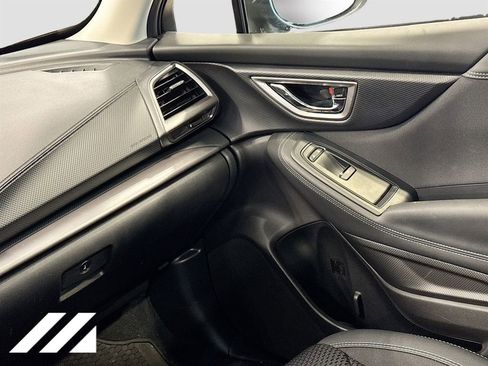 Used 2023 Subaru Forester Premium image 25