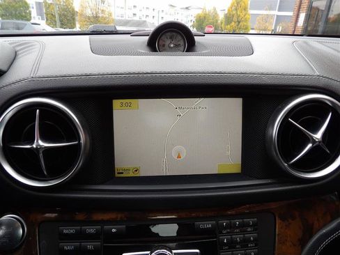 Used 2013 Mercedes-Benz SL 550 image 17