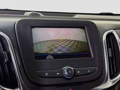 Used 2020 Chevrolet Equinox LT image 15