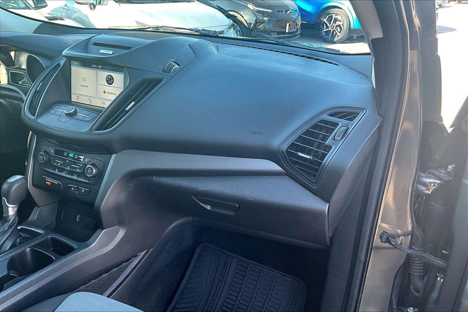 Used 2017 Ford Escape SE w/ Equipment Group 201A AWD/4WD image 15