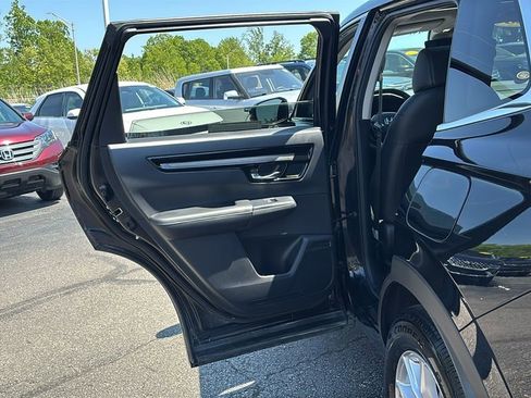 Used 2023 Honda CR-V EX-L image 27