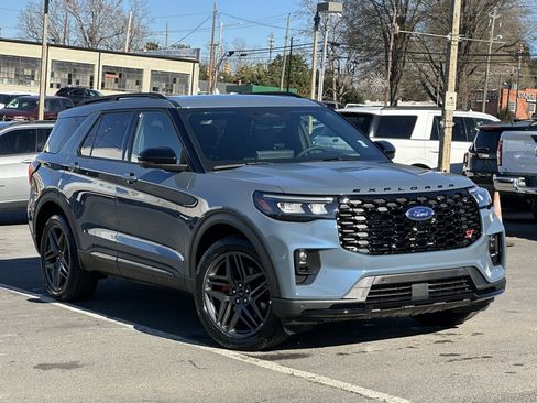 New 2026 Ford Explorer ST w/ Sun And Sound Package image 40