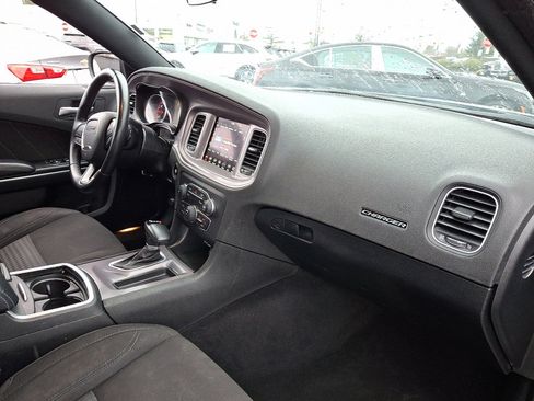 Used 2023 Dodge Charger SXT image 11