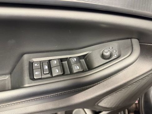 Used 2024 Jeep Grand Cherokee Altitude AWD/4WD image 11