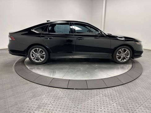 Certified 2023 Honda Accord EX-L image 15