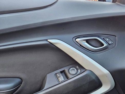 Used 2022 Chevrolet Camaro LT image 10