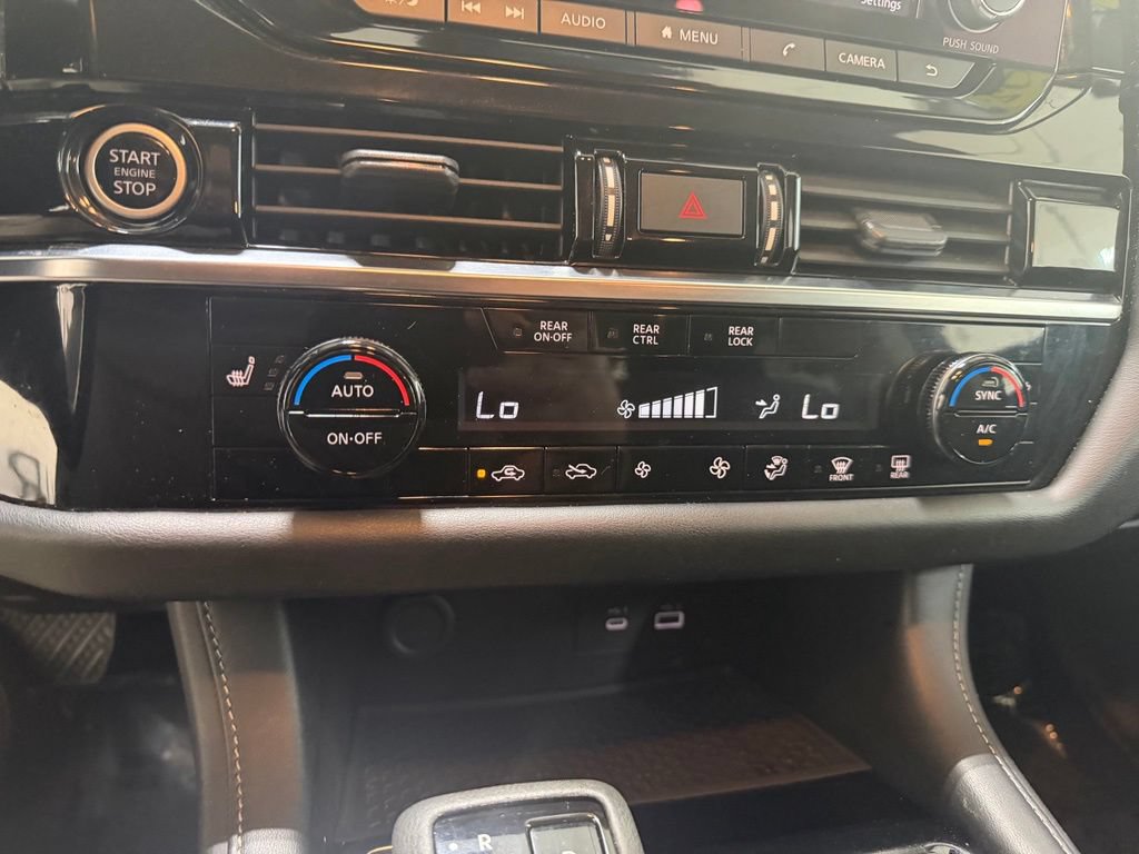 Used 2023 Nissan Pathfinder SV w/ Black Appearance Package AWD/4WD image 23