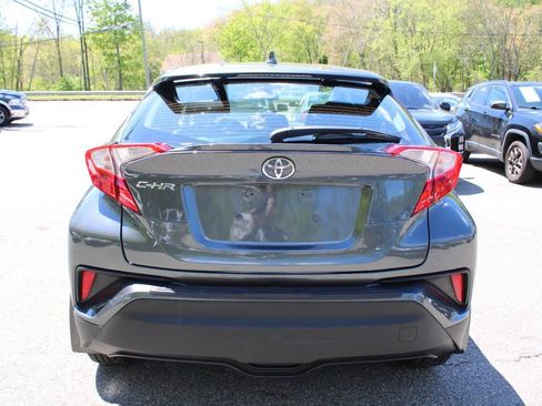 Used 2021 Toyota C-HR LE FWD image 9