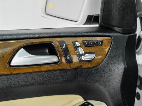 Used 2018 Mercedes-Benz GLS 450 4MATIC image 46
