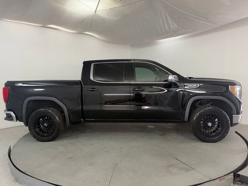 Used 2020 GMC Sierra 1500 SLE w/ SLE Value Package AWD/4WD image 5