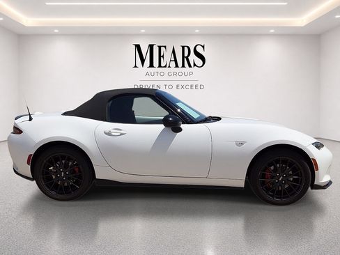 Used 2016 MAZDA MX-5 Miata Club w/ Brembo/BBS Package RWD image 6