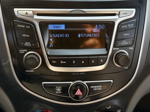 Used 2017 Hyundai Accent SE FWD image 17