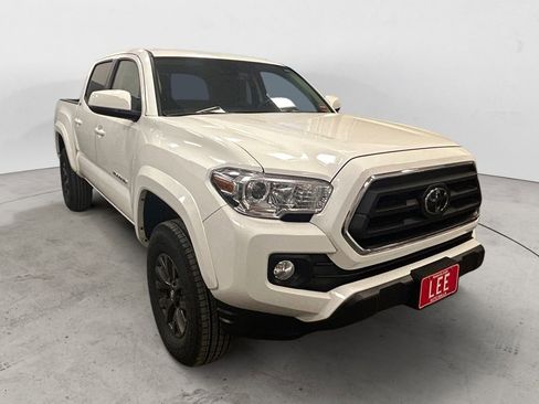 Certified 2023 Toyota Tacoma SR5 AWD/4WD image 7