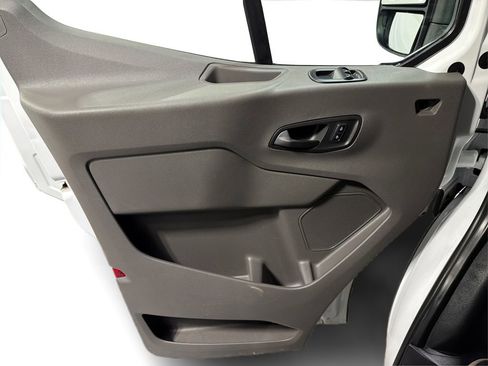 Used 2023 Ford Transit 350 XLT image 19