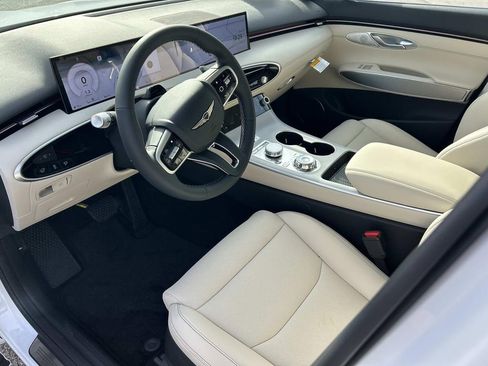 New 2026 Genesis GV70 2.5T Select image 15