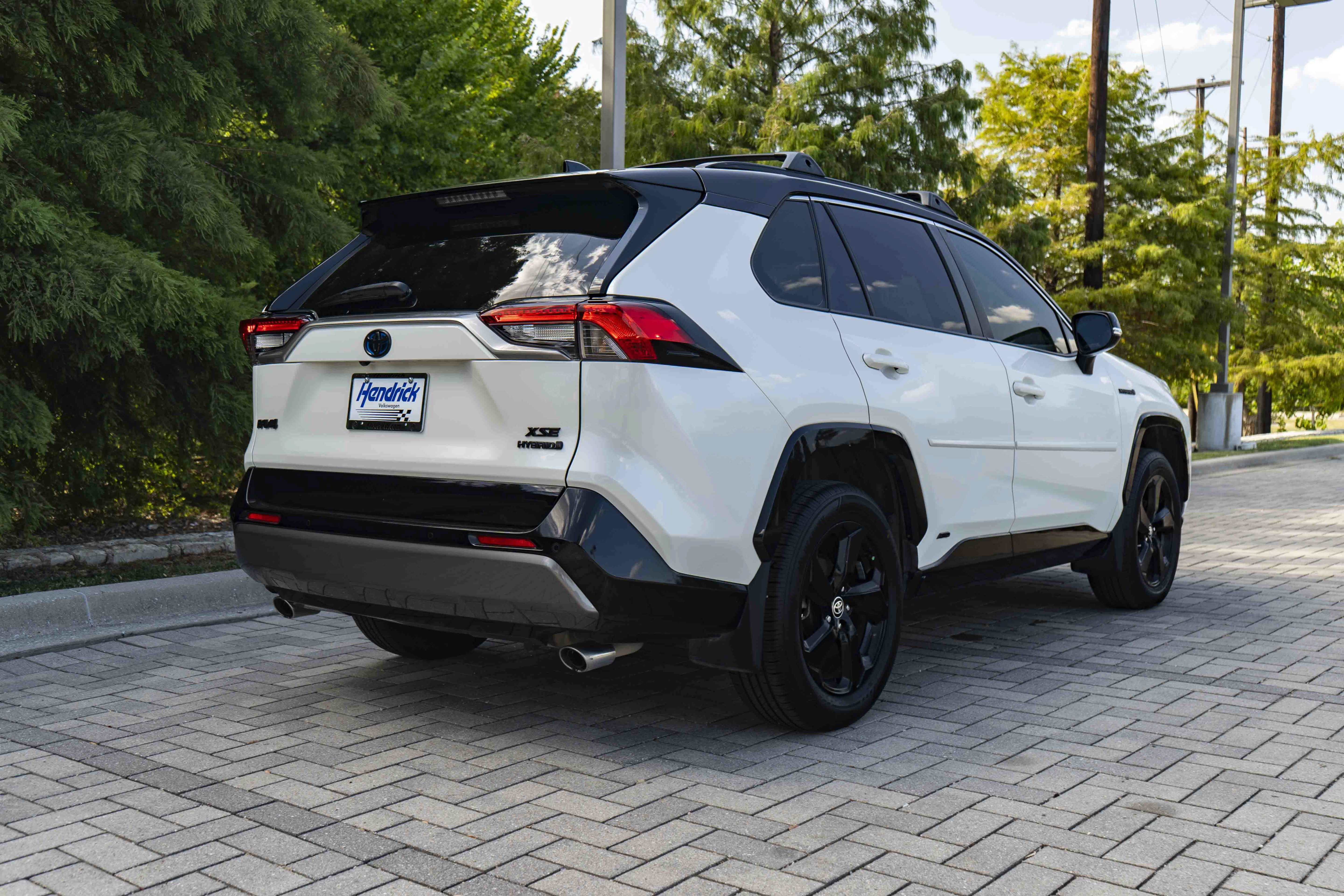 Used 2020 Toyota RAV4 XSE AWD/4WD image 8