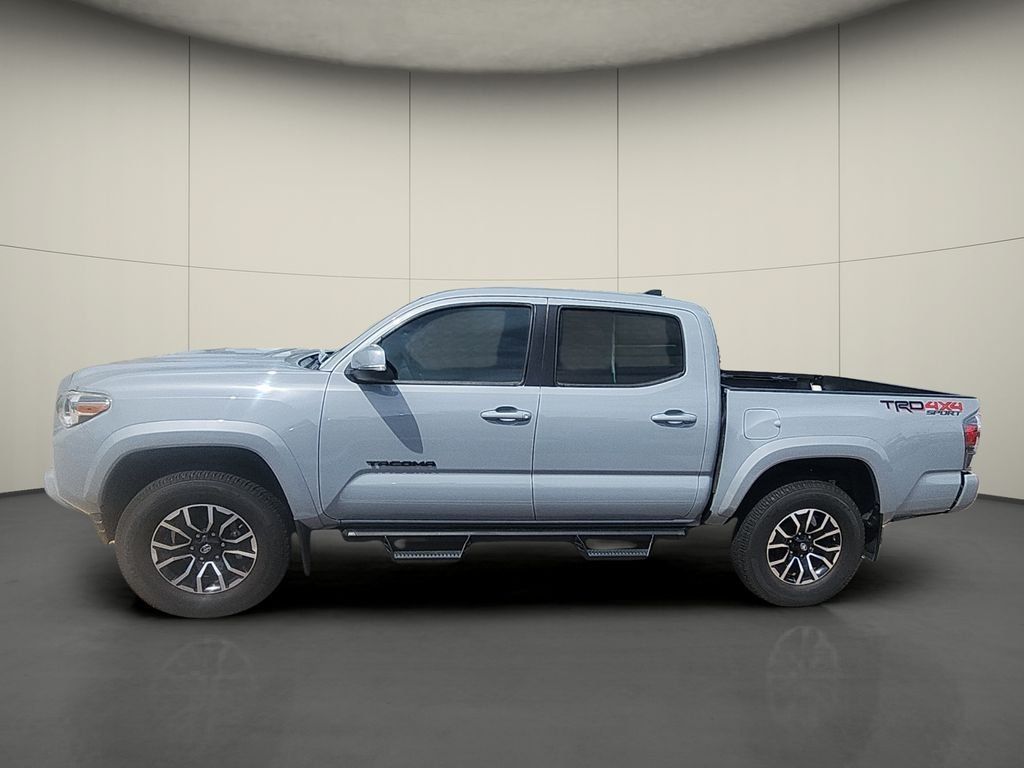 Used 2020 Toyota Tacoma TRD Sport w/ Technology Package AWD/4WD image 4