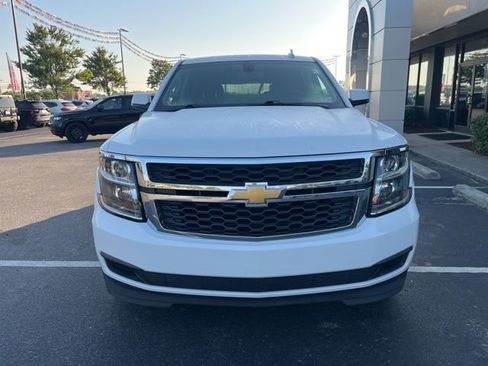 Used 2016 Chevrolet Suburban LS RWD image 36