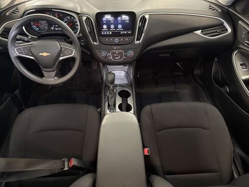 Used 2023 Chevrolet Malibu LS FWD image 3