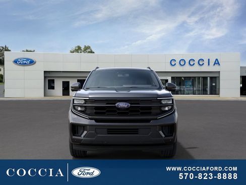 New 2027 Ford Expedition Active AWD/4WD image 3