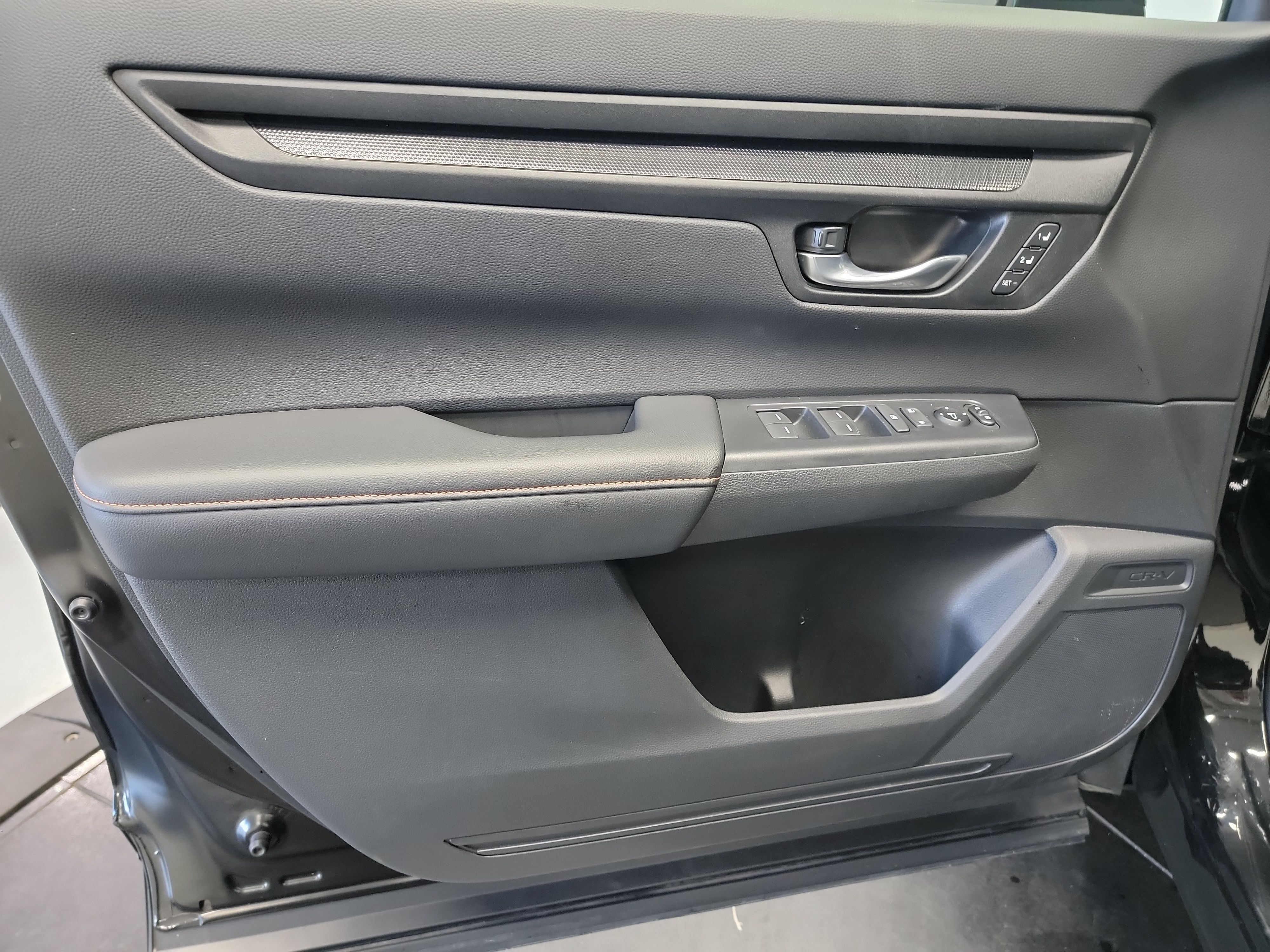 Used 2026 Honda CR-V Sport-L image 13