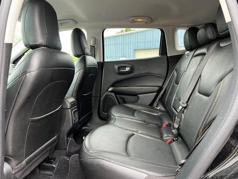 Used 2020 Jeep Compass Limited AWD/4WD image 4
