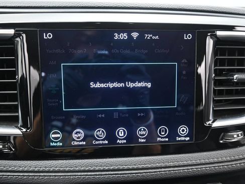 Used 2020 Chrysler Pacifica Limited FWD image 15