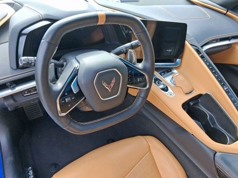 Used 2021 Chevrolet Corvette Stingray Preferred Cpe w/ Z51 Performance Package image 4