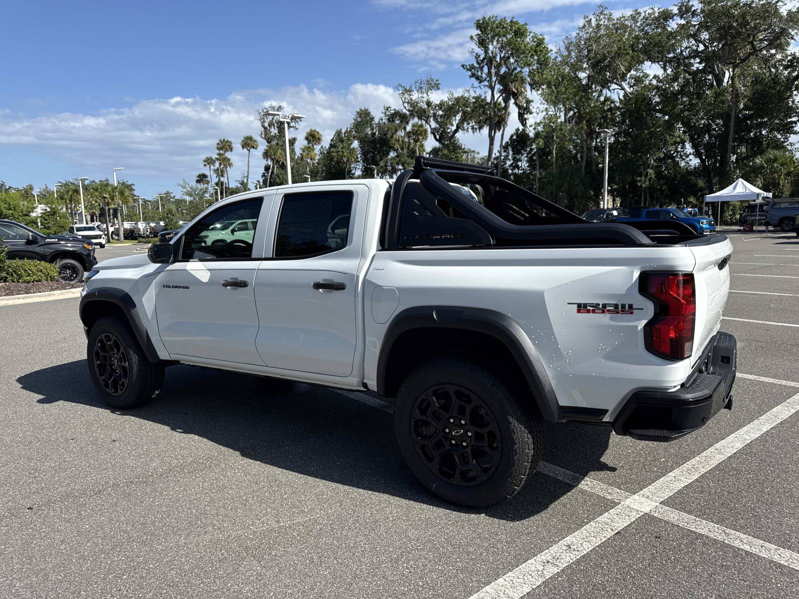 New 2026 Chevrolet Colorado Trail Boss w/ Midnight Edition AWD/4WD image 5