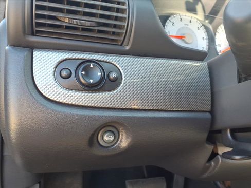 Used 2006 Chrysler Sebring GTC w/ Security Group image 16