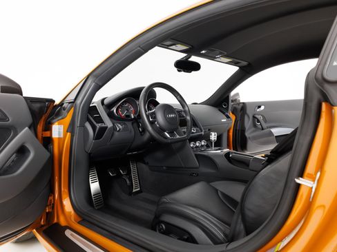 Used 2011 Audi R8 V10 AWD/4WD image 13
