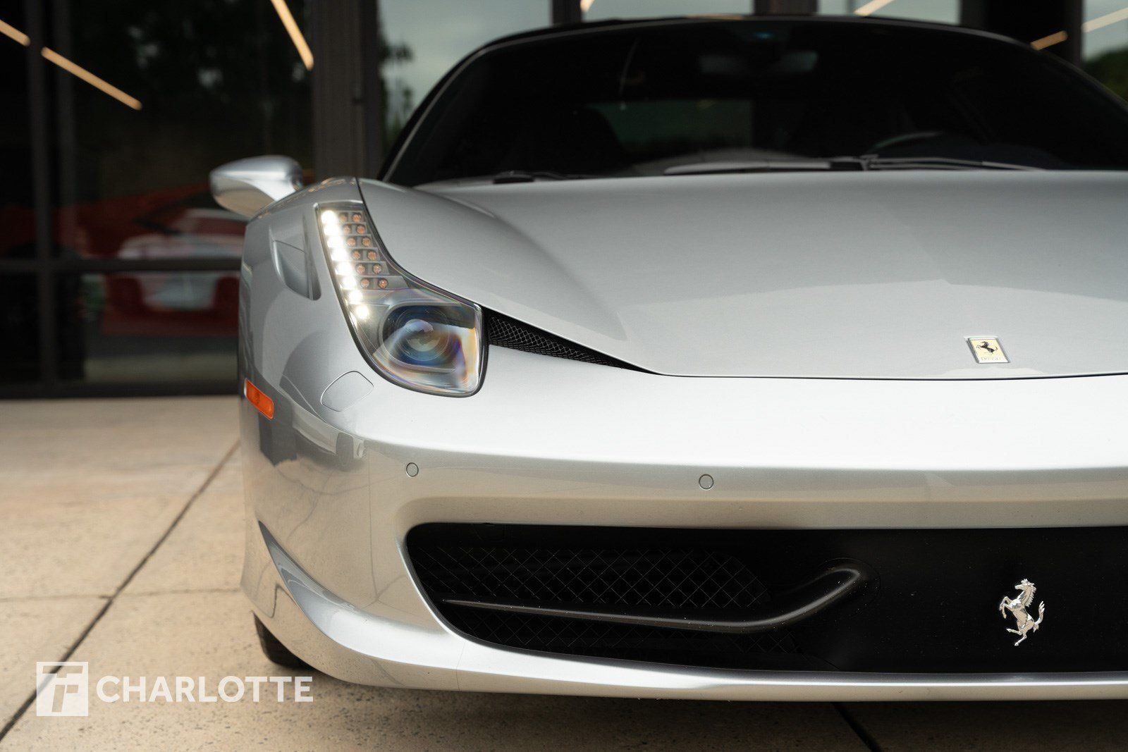 Used 2011 Ferrari 458 Italia Coupe RWD image 4