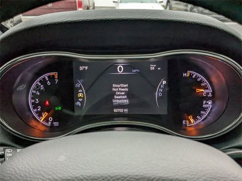 Used 2021 Jeep Grand Cherokee Limited w/ Luxury Group II image 28