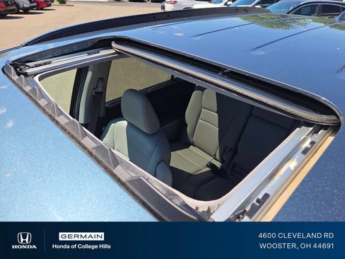 Certified 2022 Honda Pilot Special Edition image 3