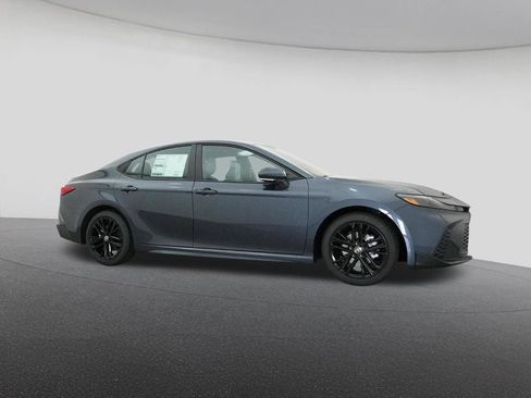 New 2026 Toyota Camry SE image 28