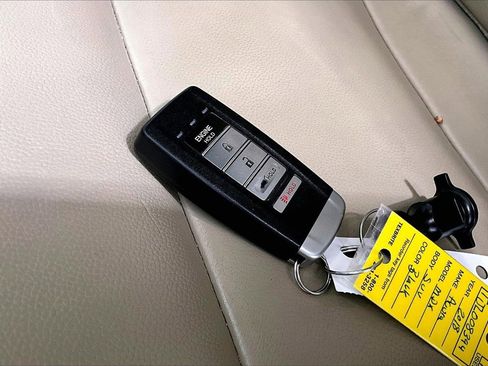 Used 2018 Acura MDX FWD w/ Technology Package image 19
