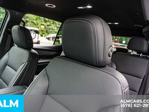 Used 2025 Buick Enclave Preferred FWD image 18