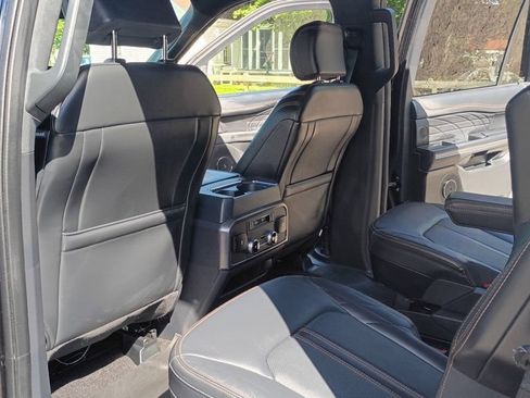 Used 2023 Ford Expedition Platinum AWD/4WD image 13