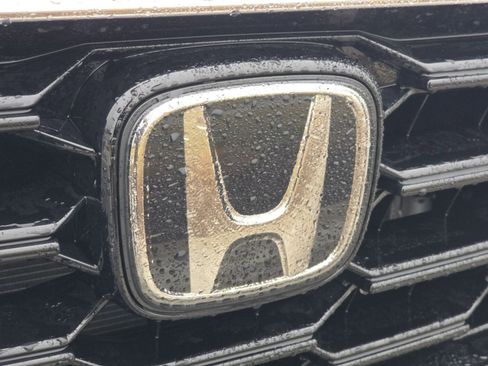 Used 2024 Honda CR-V EX image 3