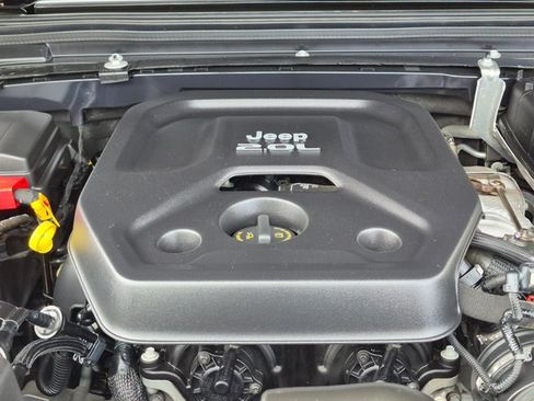 Used 2023 Jeep Wrangler Unlimited Sahara w/ Cold Weather Group AWD/4WD image 23